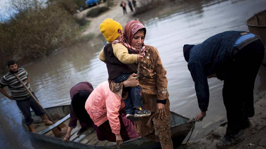 Mideast Syria Women Refugees-1.jpg